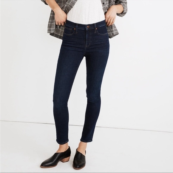 Madewell 9” Mid-Rise Skinny Jeans Orland Wash In Size 26 Dark Wash